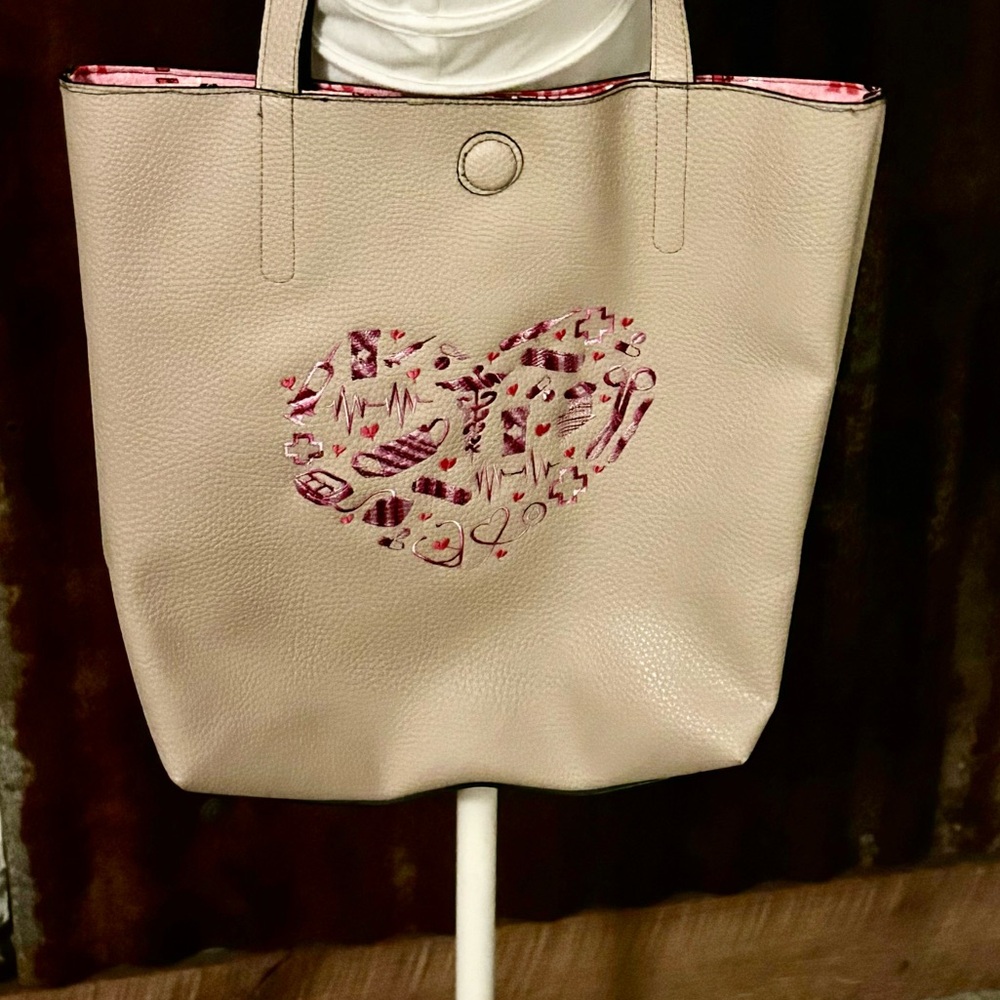 ❤️Nurse Tote Bag-Pink Lining-Medical Heart Design - Picture 2 of 6